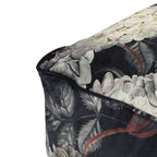 Pouf cubique en tissu à motif floral de taille moyenne traditionnel Reigle par Christopher Knight Home